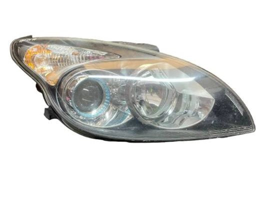 Hyundai i30 Lampa przednia 921022R010 1LL01014604 11023174245