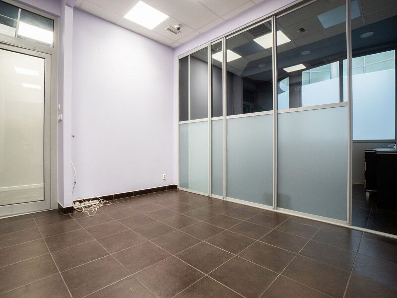 Lokal - 4 pomieszczenia. Parking. Klimatyzacja. Lublin, Konstantynów