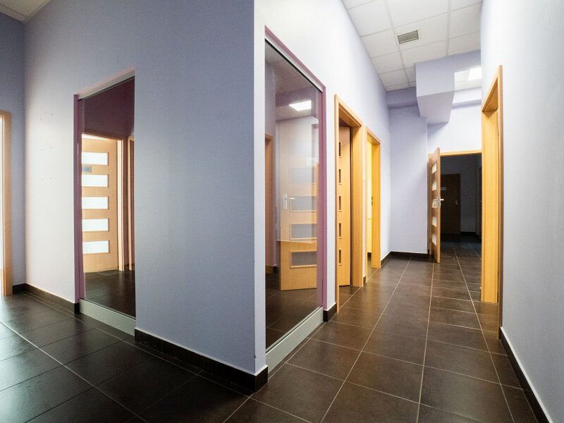 Lokal - 4 pomieszczenia. Parking. Klimatyzacja. Lublin, Konstantynów
