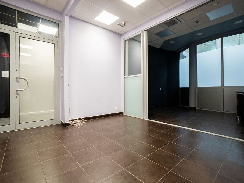 Lokal - 4 pomieszczenia. Parking. Klimatyzacja. Lublin, Konstantynów