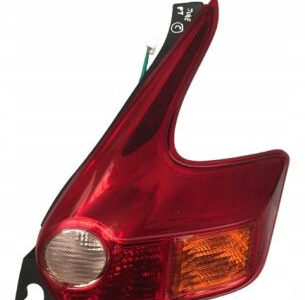 Nissan Juke I F15 Lampa tylna