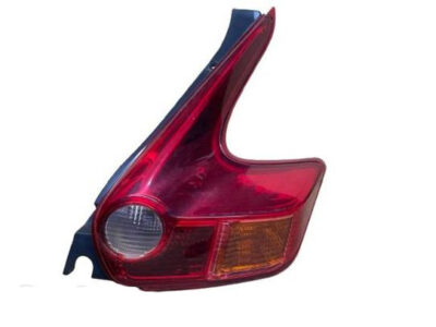 Nissan Juke I F15 Lampa tylna