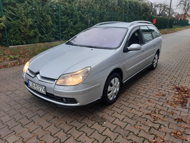 Ładny stan 1.6 diesel ważne opłaty mały przebieg