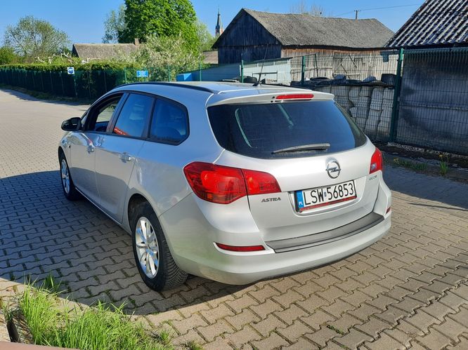 Ładny stan 1.4 benzyna na łańcuchu sprowadzony i zarejestrowany