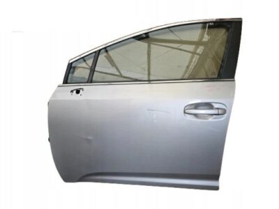 Toyota Avensis T270 Drzwi przednie