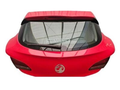 Opel Astra J Tylna klapa bagażnika
