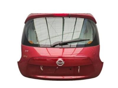 Nissan Juke I F15 Tylna klapa bagażnika