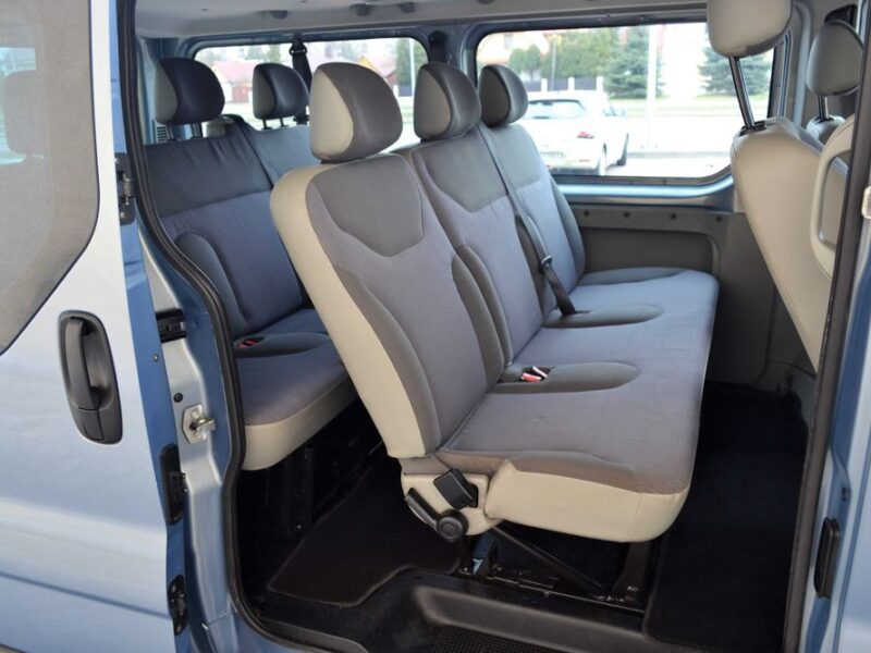 Opel Vivaro 2.0CDTi 115KM**9-osobowy**Klimatyzacja**Zadbany
