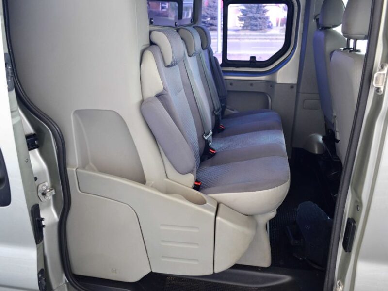 Renault Trafic 2.0dCi 115KM**Brygadówka**6-osobowy**Czujniki park.