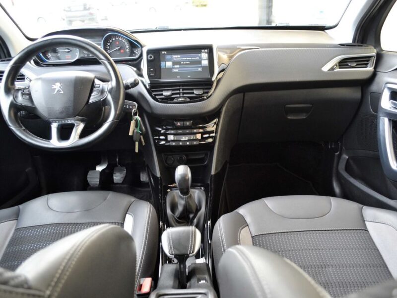 Peugeot 2008 1.6eHDI 100KM**Panorama**Navi**Kamera cofania**Pół-skóra