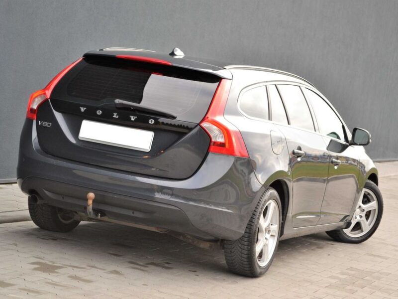 Volvo V60 1.6d 115KM**Skóra**Navi**Tempomat**Bluetooth**AUX/USB