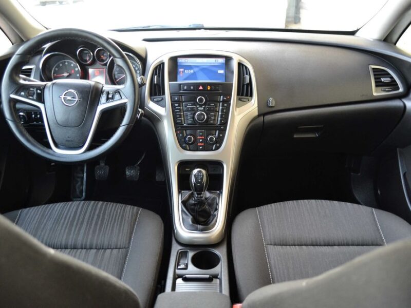 Opel Astra J 1.6 115KM**Navi**Klimatyzacja**Czujniki parkowania