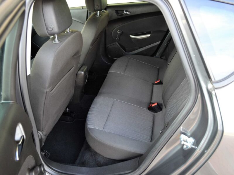 Opel Astra J 1.6 115KM**Navi**Klimatyzacja**Czujniki parkowania