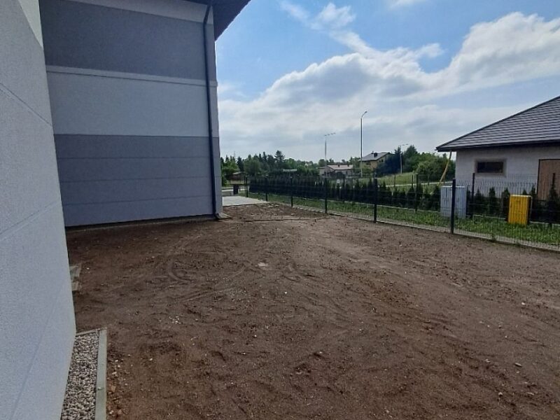 8 domów w zabudowie bliźniaczej w miejscowości Dys