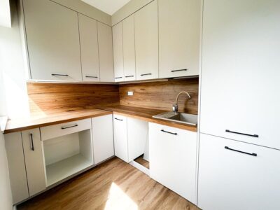 Komfortowe 3 pokoje po remoncie | LSM – Skierki 1 | 56 m² z balkonem i piwnicą