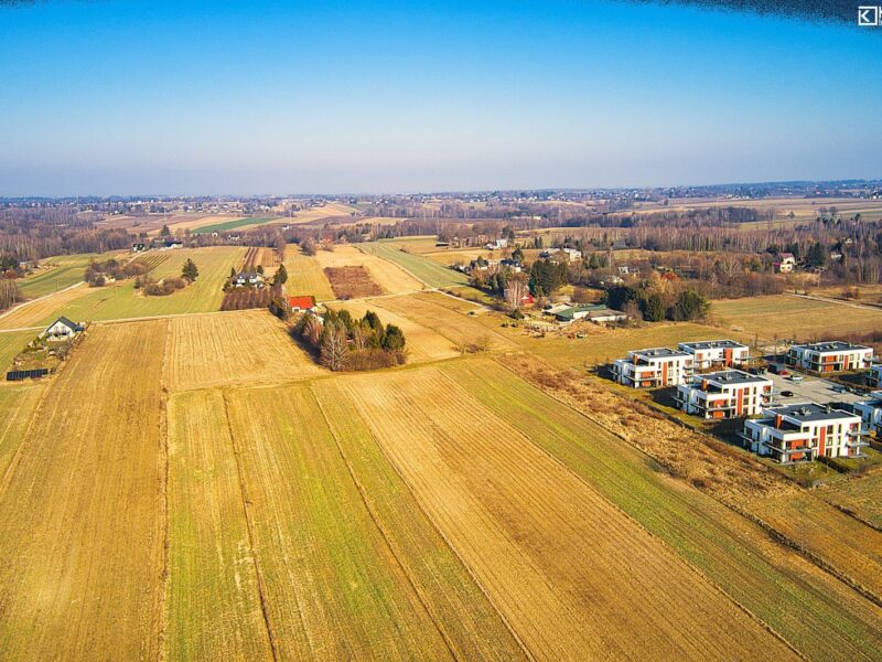 Chruszczów - działka na sprzedaż