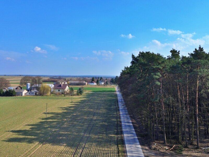 Krężnica Jara - działka na sprzedaż