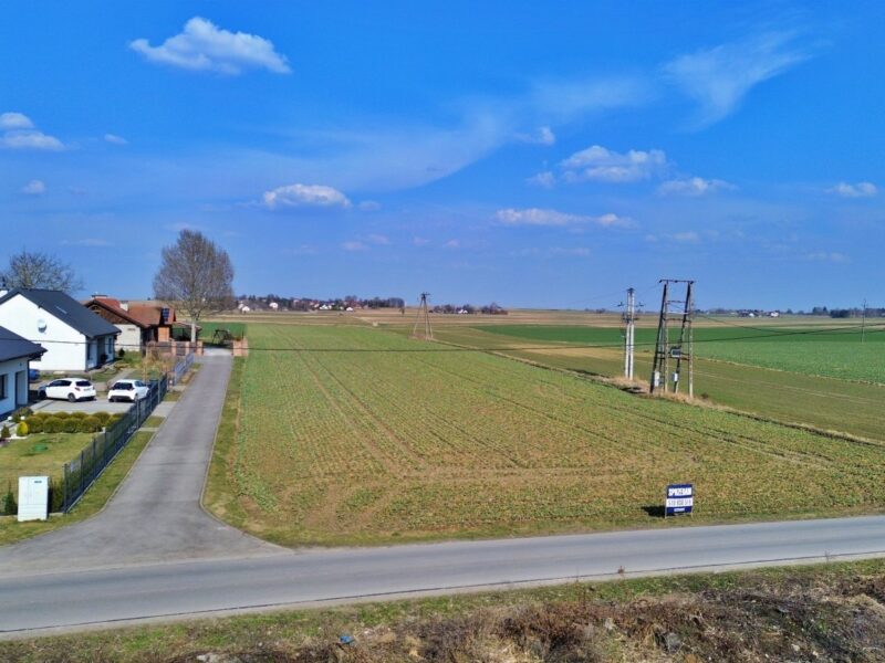 Krężnica Jara - działka na sprzedaż