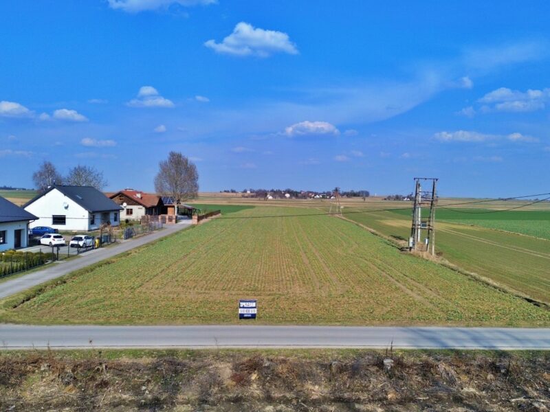 Krężnica Jara - działka na sprzedaż