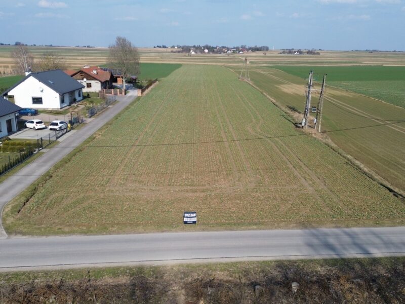 Krężnica Jara - działka na sprzedaż