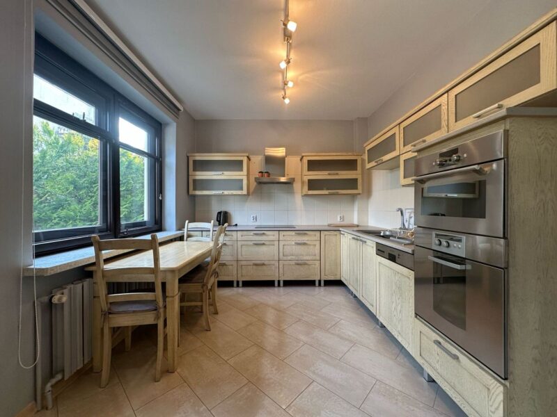 RODZINNY DOM WOLNOSTOJĄCY 408 m², PONIKWODA, LUBLIN