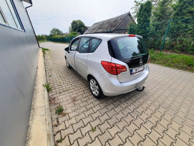 1.4 benzyna mały przebieg 145 tys klimatyzacja już zarejestrowany