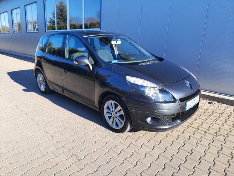 1.6 benzyna gaz mały przebieg 162TYS ważne opłaty