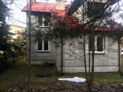 Dom na zamieszkanie i biznes na działce 1 800 mkw