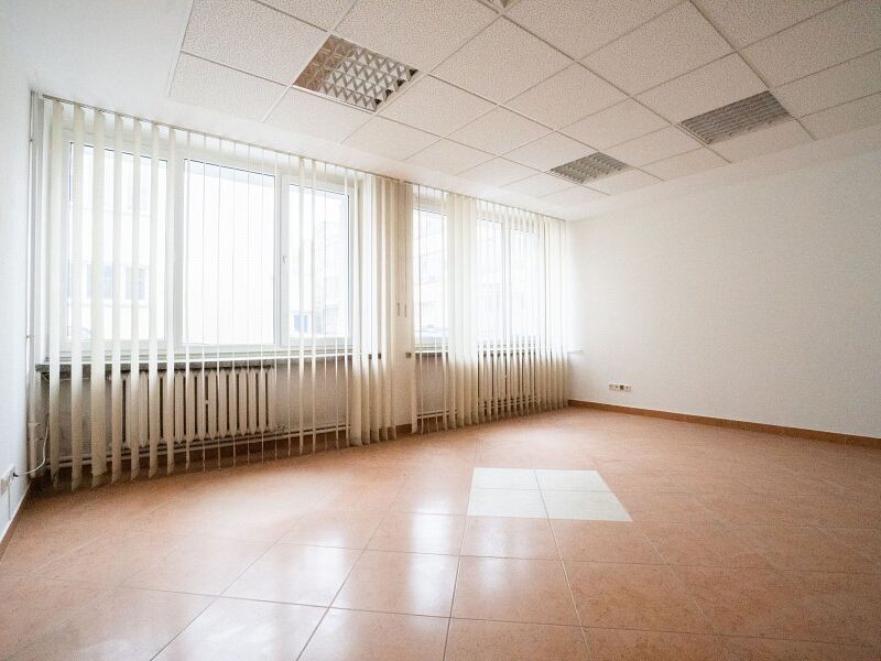 Biuro 24 m2. Opłaty w cenie.