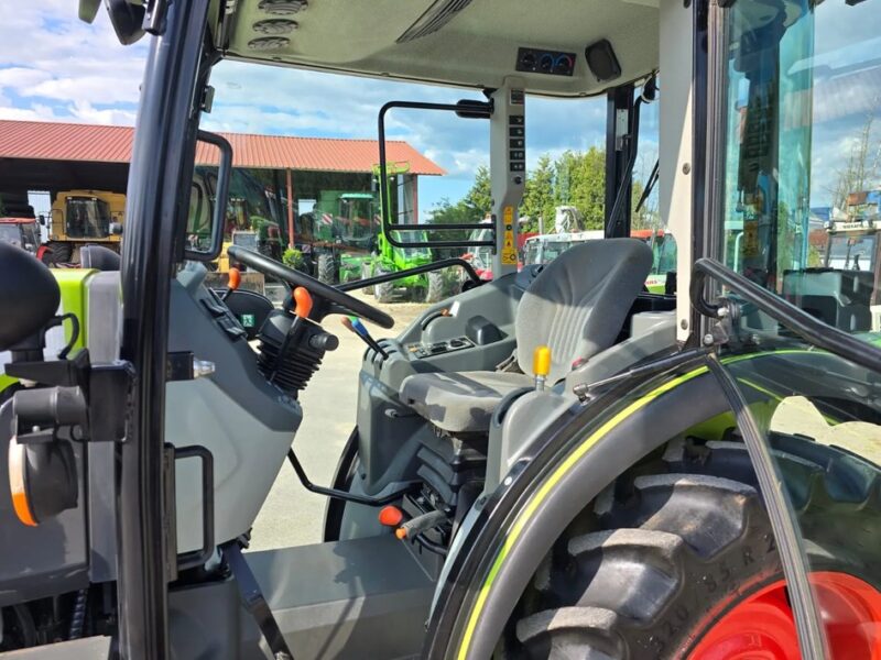 Claas Nexos 220 VE oś amortyzowana