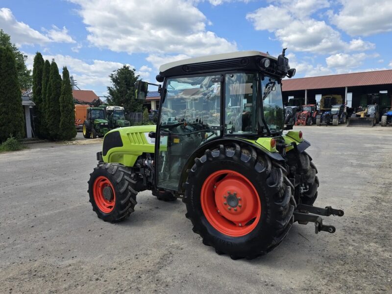 Claas Nexos 230F