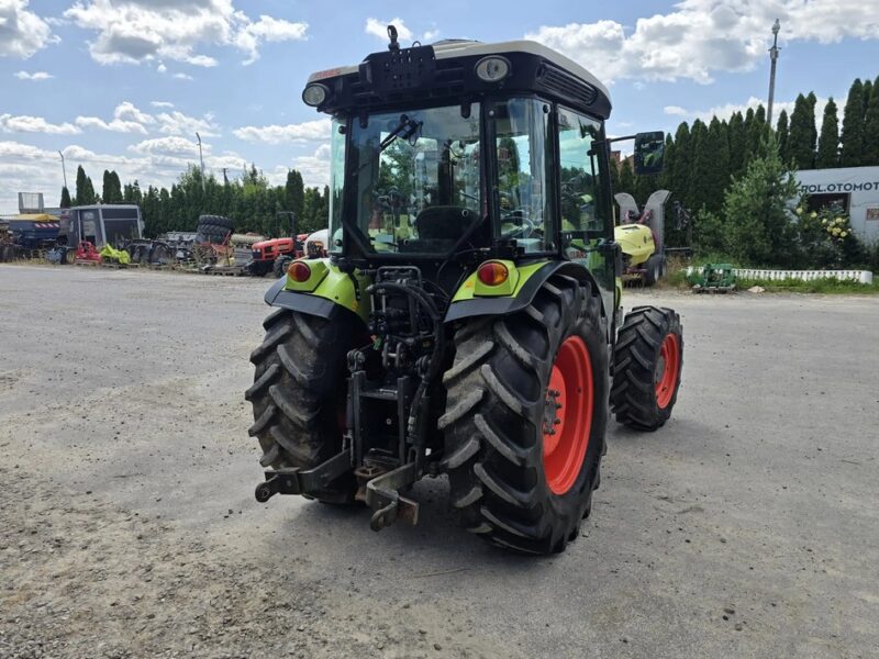 Claas Nexos 230F