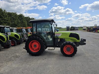 Claas Nexos 230F