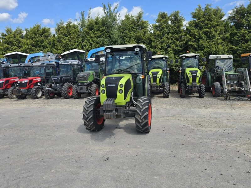 Claas Nexos 230F