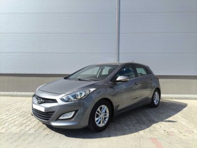 Hyundai i30 1.4 100KM**Czujniki park. P+T**Tempomat**Climatronic**