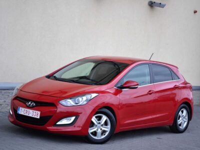 Hyundai i30 1.6CRDi 110KM**Klimatyzacja**Bluetooth**AUX/USB**DRL