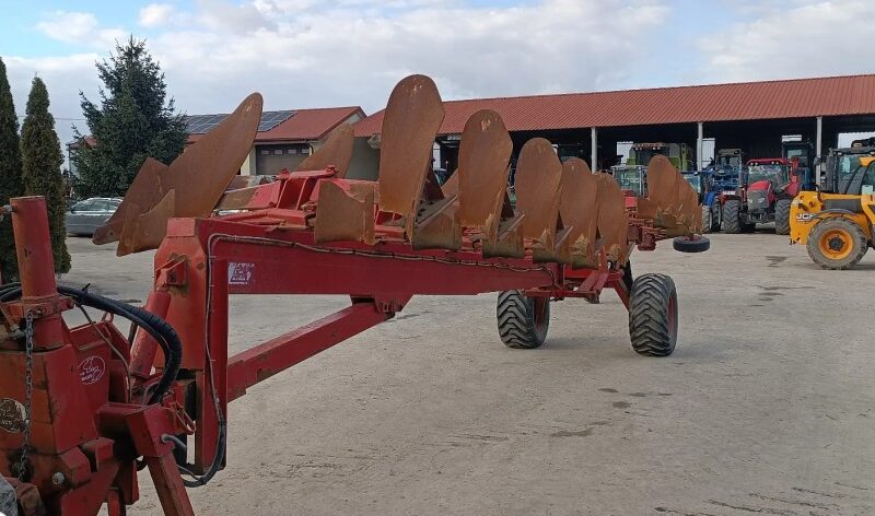Inny NAUD APX 812