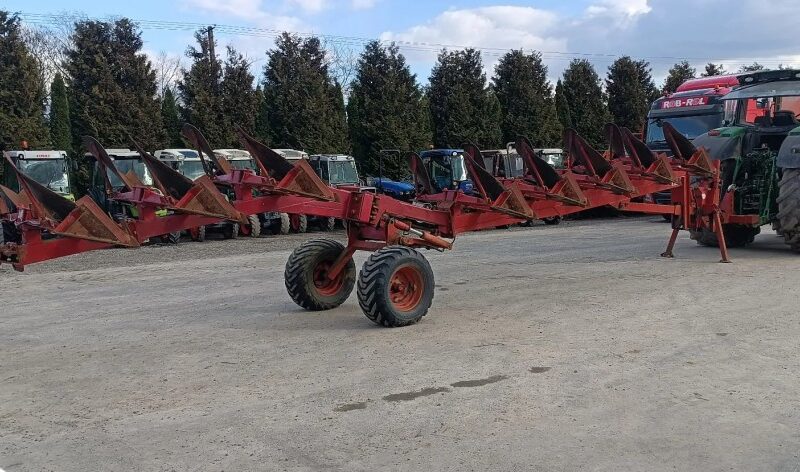 Inny NAUD APX 812