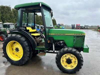 John Deere 5400N