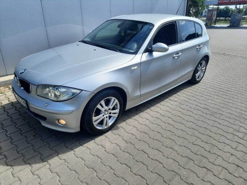 Ładny stan 1.6 benzyna mały przebieg ważne opłaty