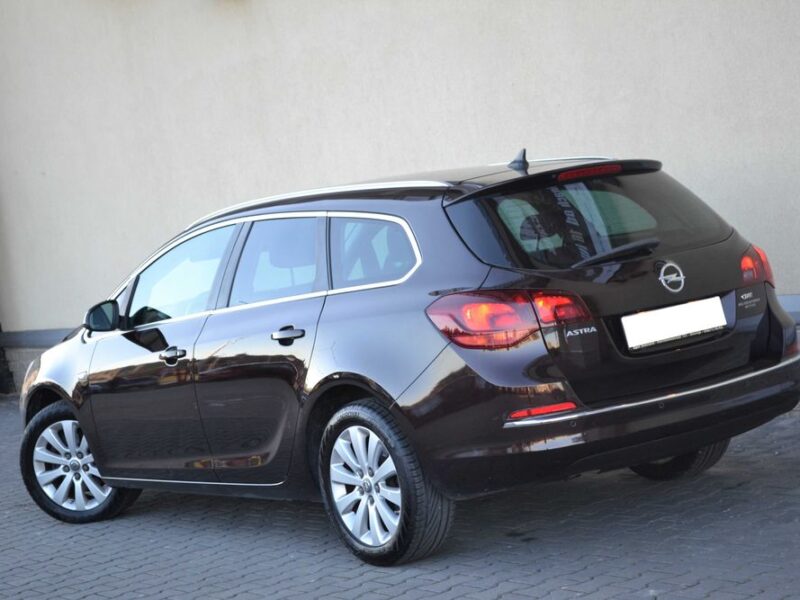 Opel Astra J 1.6CDTi 110KM**Lift**Skóra**Xenon**Navi**LED**