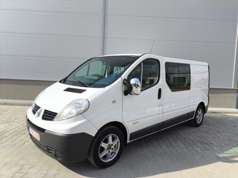 Renault Trafic 2.0 DCi 115KM**Brygadówka 6-osobowy**Klimatyzacja**Lift