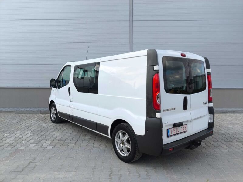 Renault Trafic 2.0 DCi 115KM**Brygadówka 6-osobowy**Klimatyzacja**Lift
