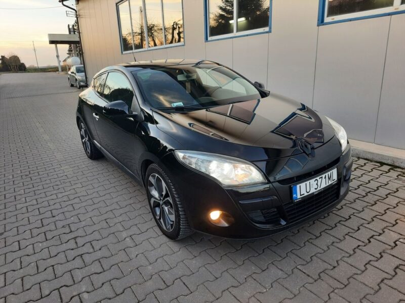 Wersja coupe Ładny stan 1.5 diesel bogata wersja ważne opłaty