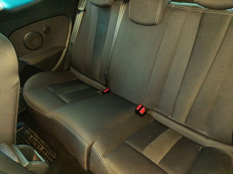 Wersja coupe Ładny stan 1.5 diesel bogata wersja ważne opłaty