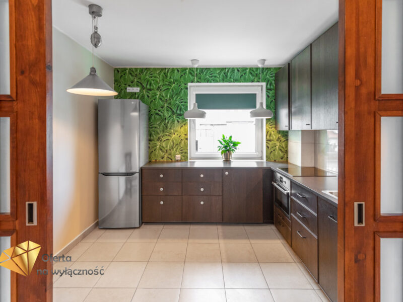 4 pokoje, 2 balkony, miejsce postojowe Czechów