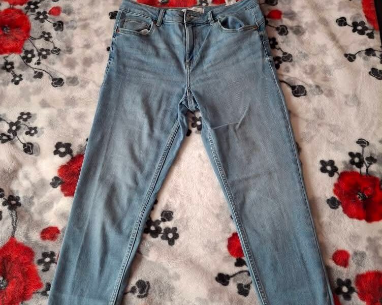 Sprzedam damskie spodnie