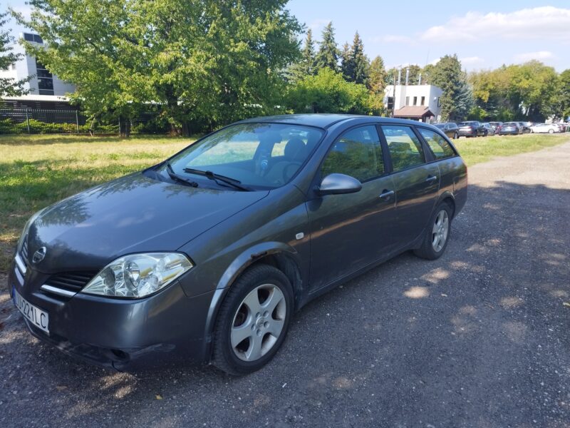 Nissan Primera P12