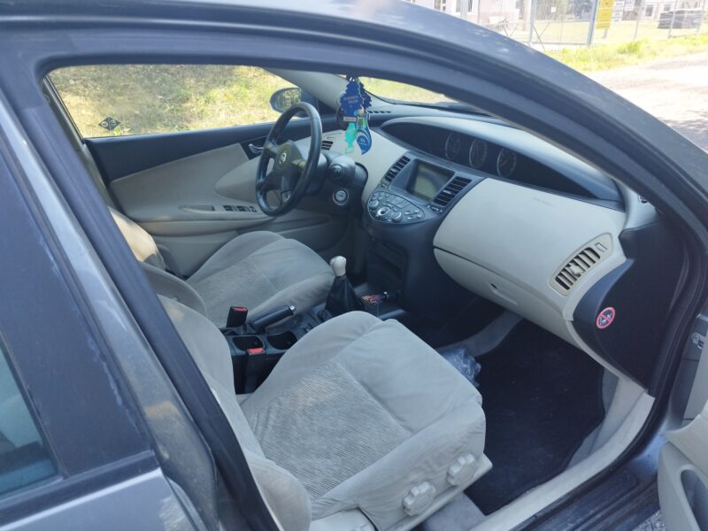 Nissan Primera P12