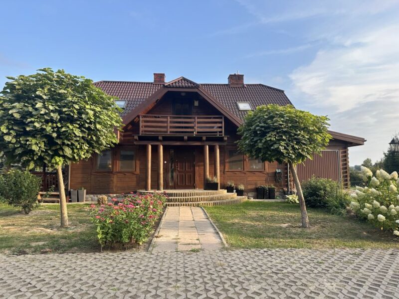 Rezydencja z dużym ogrodem pod Lublinem